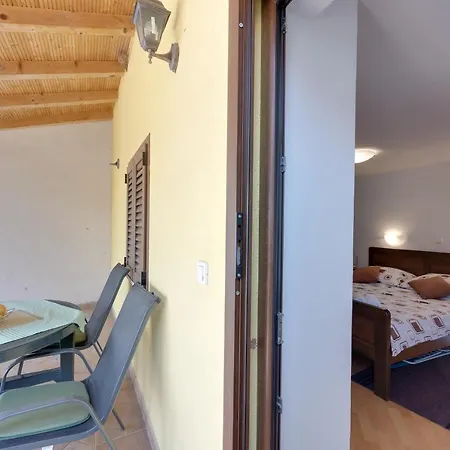 Holiday home Ema - Happy